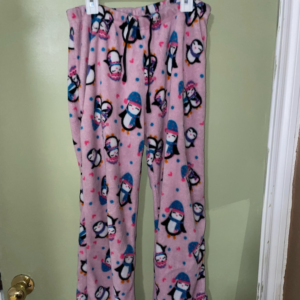 pink penguin pjs, medium womens
